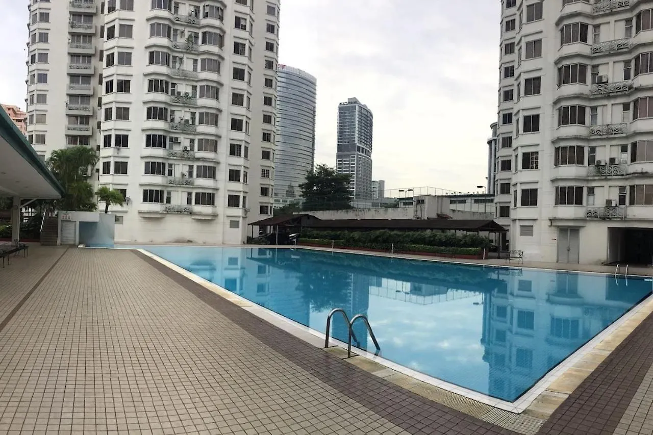 Cozy Kelana Jaya Semi-D Apt Near Mall, College & Hospital Petaling Jaya 0*,  Malaysia