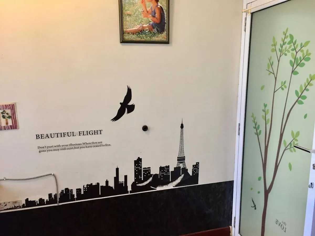 Cozy Kelana Jaya Semi-D Apt Near Mall, College & Hospital Petaling Jaya Apartment